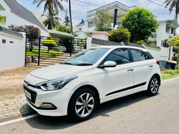 HYUNDAI I20 SPORTZ 1.2 - Image 3