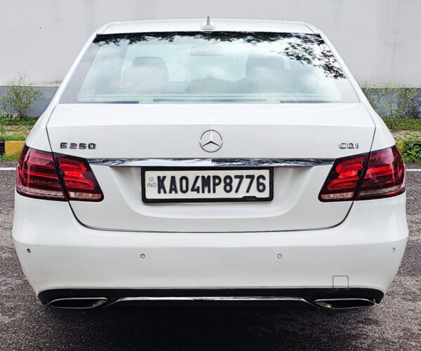 M BENZ E 250 CDI - Image 4